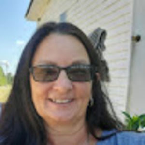 Meet your Posher, Debra